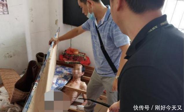 盗窃事件|床底下有人？警察打开床板后，中年男子全身赤条条蜷缩在极小空间
