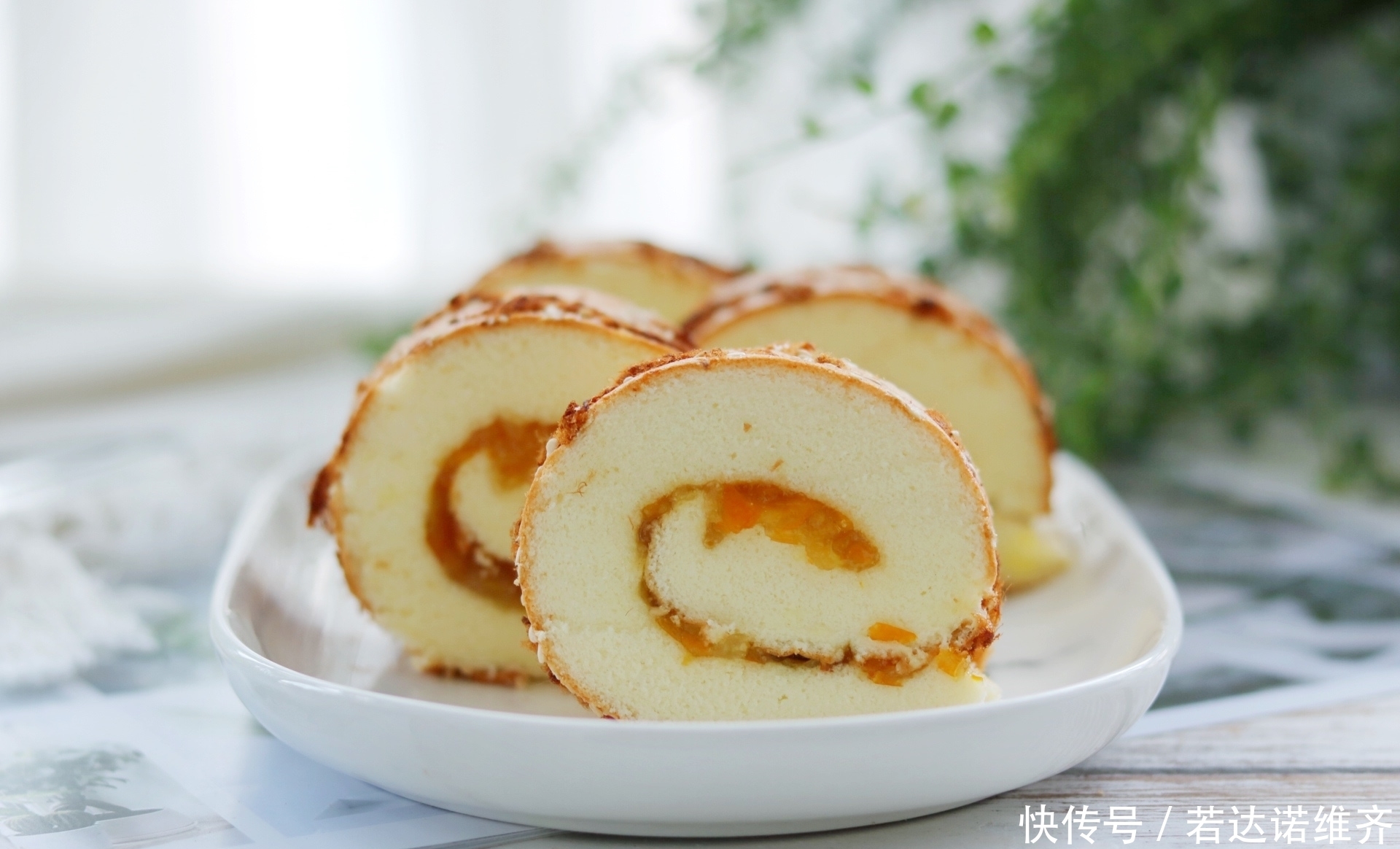 柔软|蛋糕卷最详细的教程,操作方便易成功,细腻柔软怎么卷都不裂