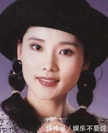 父亲|何赛飞和妹妹十年“夫妻”,与初恋裸婚恩爱32年,今成大赢家