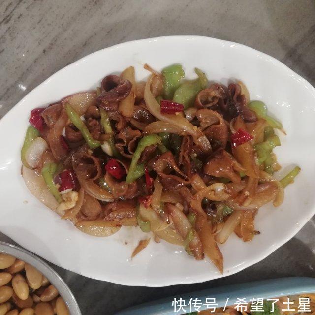 猪大肠|辣炒猪大肠,家常小炒下饭菜