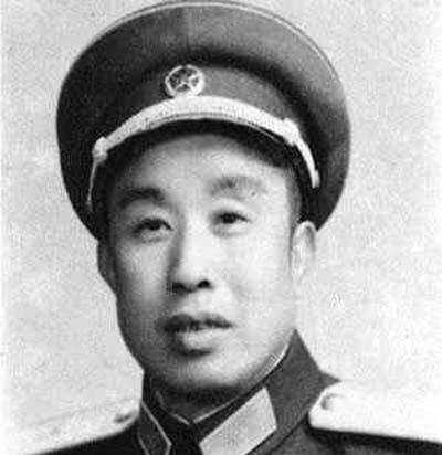  开国|兄弟三人参加红军后, 杳无音讯, 再见面时都成了开国少将