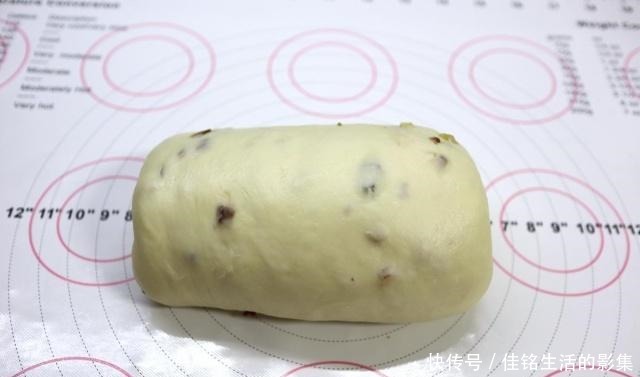 高筋面粉|想吃面包自己做,连烤箱都不开,营养暄软有嚼劲,抓两片能当饭