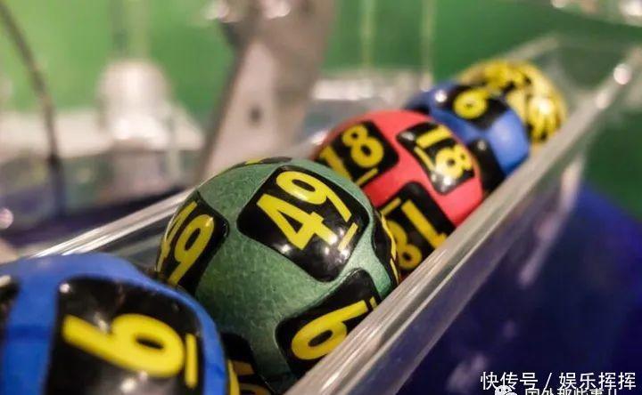 领奖|男子彩票中1400万，领奖时当场放弃400万