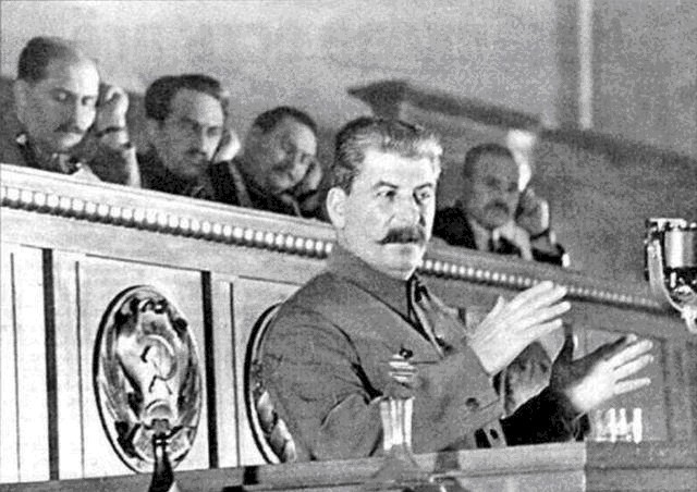  斯大林|为何斯大林越来越受俄罗斯推崇呢？