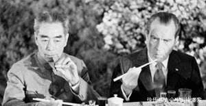 尼克松|尼克松访华,在国宴上把一道菜吃个精光,此菜后成中国国菜!