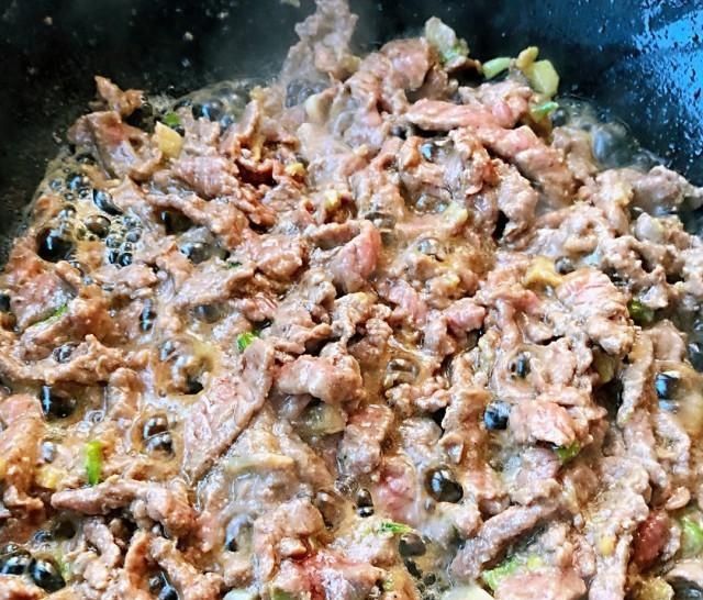  喜欢|时蔬炒牛肉，营养丰富，味道鲜美，家人都喜欢