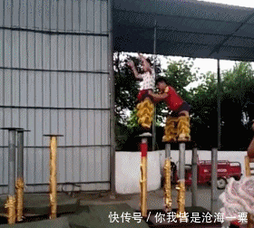 做错|爆笑GIF: 今天把车开回来, 被老婆罚跪了, 我哪里做错了吗?