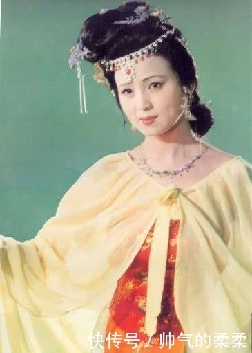 秦可卿的死|红楼梦: 你以为秦可卿是上吊而亡? 二月经水不来才是关键!