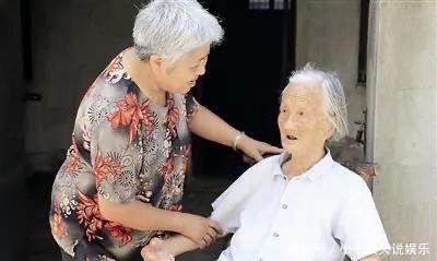  咒骂|太难了！持续被母亲咒骂48小时，一个长期照顾失能老人者的痛苦