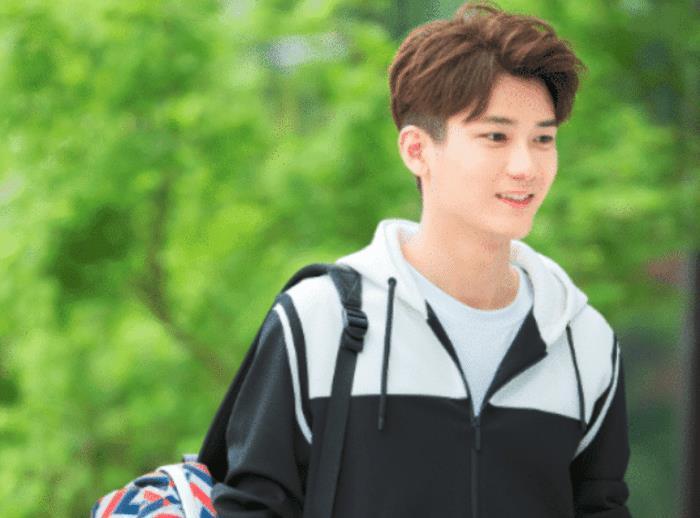 湖南卫视|他曾是《快乐大本营》的亲儿子,连上一个月节目都没红!