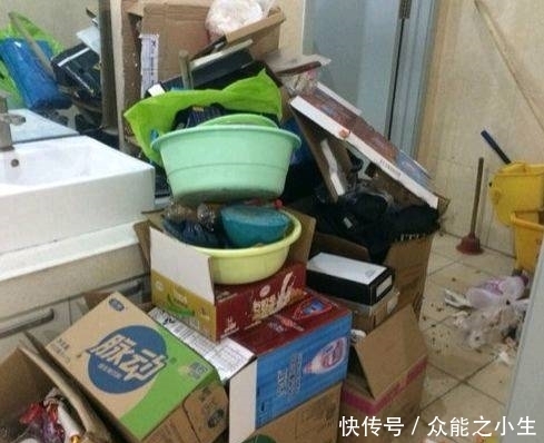笑话|搞笑图片幽默段子笑话:这家人可真够懒的,屋子这么脏都不打扫么