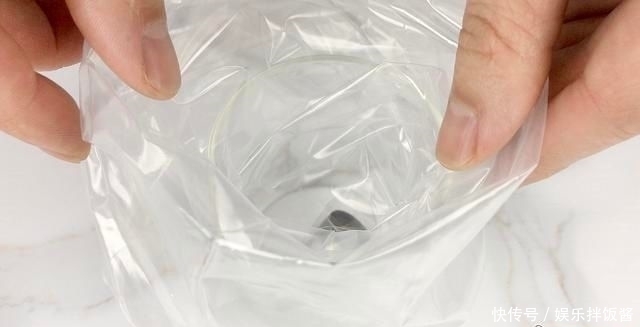 自制|自制甜点香草味泡芙,按步制作比蛋糕简单,零失误操作轻松完成