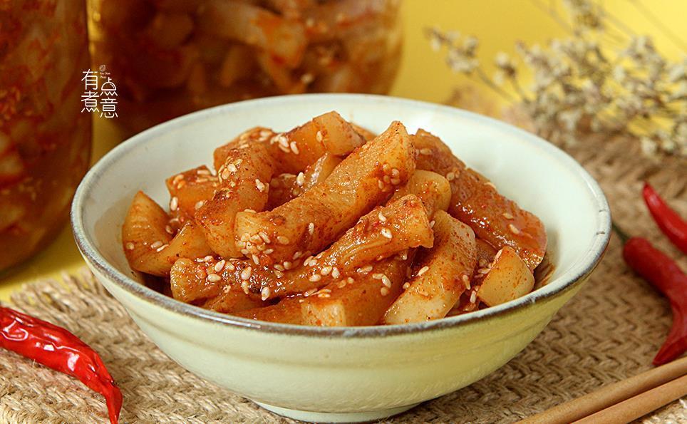 腌萝卜|消食这菜最在行,夏天我家要吃掉几十斤,脆爽又解腻,给肉都不换