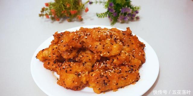 试试|简单又好吃的韩式炸鸡的做法，炸皮酥脆，酱汁浓香，快来试试吧