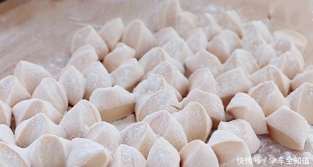 番茄|西红柿别再炒着吃了,大厨教你新吃法,1次5斤不够吃,开胃又解馋