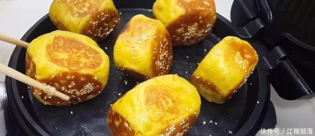 南瓜|南瓜又出新吃法,不用油炸,比面包馒头做法简单,比南瓜饼还好吃