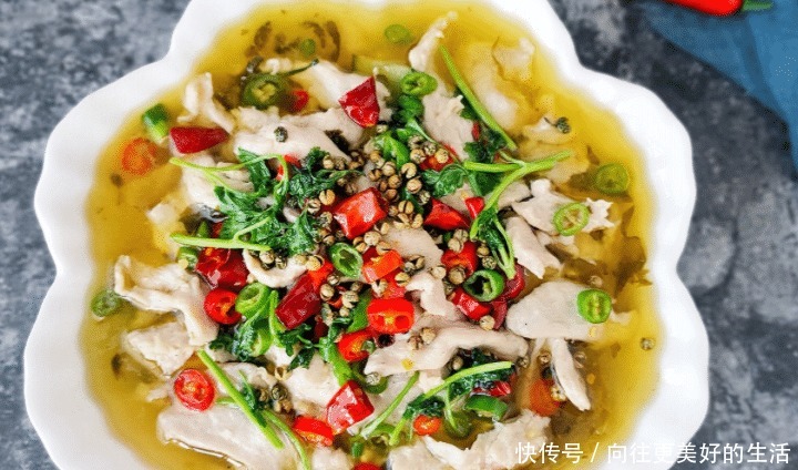 放进去|入秋后,牛羊肉靠边站,多给家人吃此肉,酸辣爽口,太好吃了