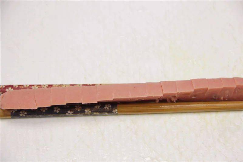 成本|摆摊必备食材它排第一,1块钱的成本,做啥都能香一条街