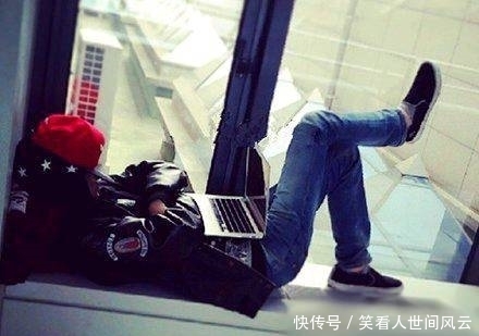 搞笑|搞笑图片幽默段子笑话:大爷游戏玩得不错啊,毕竟曾经年轻过呢