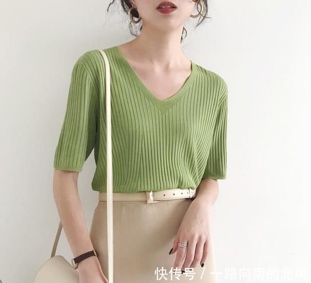  穿搭|40岁女人衣服买精不买贵！记住下面几个搭配技巧，穿出优雅高级感