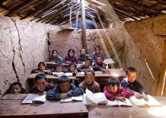 工地|691分“清华生”工地搬砖引发巨大争议:未经他人苦,莫笑他人穷