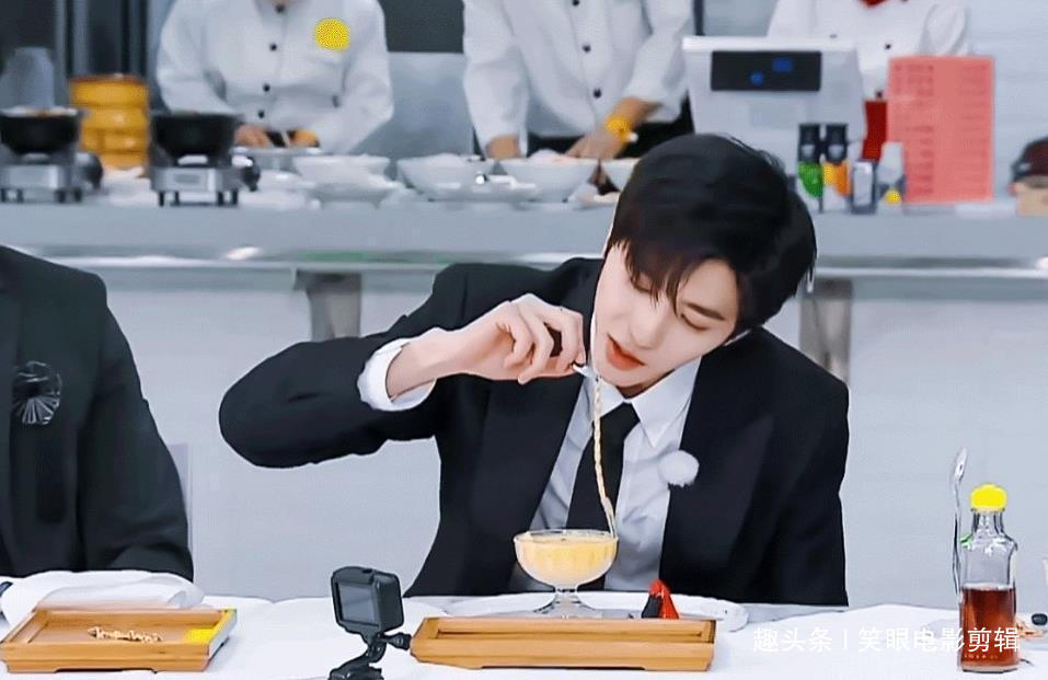 奔跑|《奔跑吧》先导片上线,跑男家族集体写下心愿,蔡徐坤颜值太高了