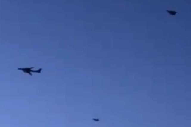 俄罗斯海军|10架轰炸机完成任务返航,美国盟友纷纷倒向俄方,白宫:实力暴露