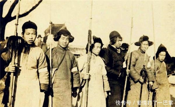 里巷|八里巷惨案女恶匪屠村700多人，襁褓婴儿也不放过，房屋尽被焚毁