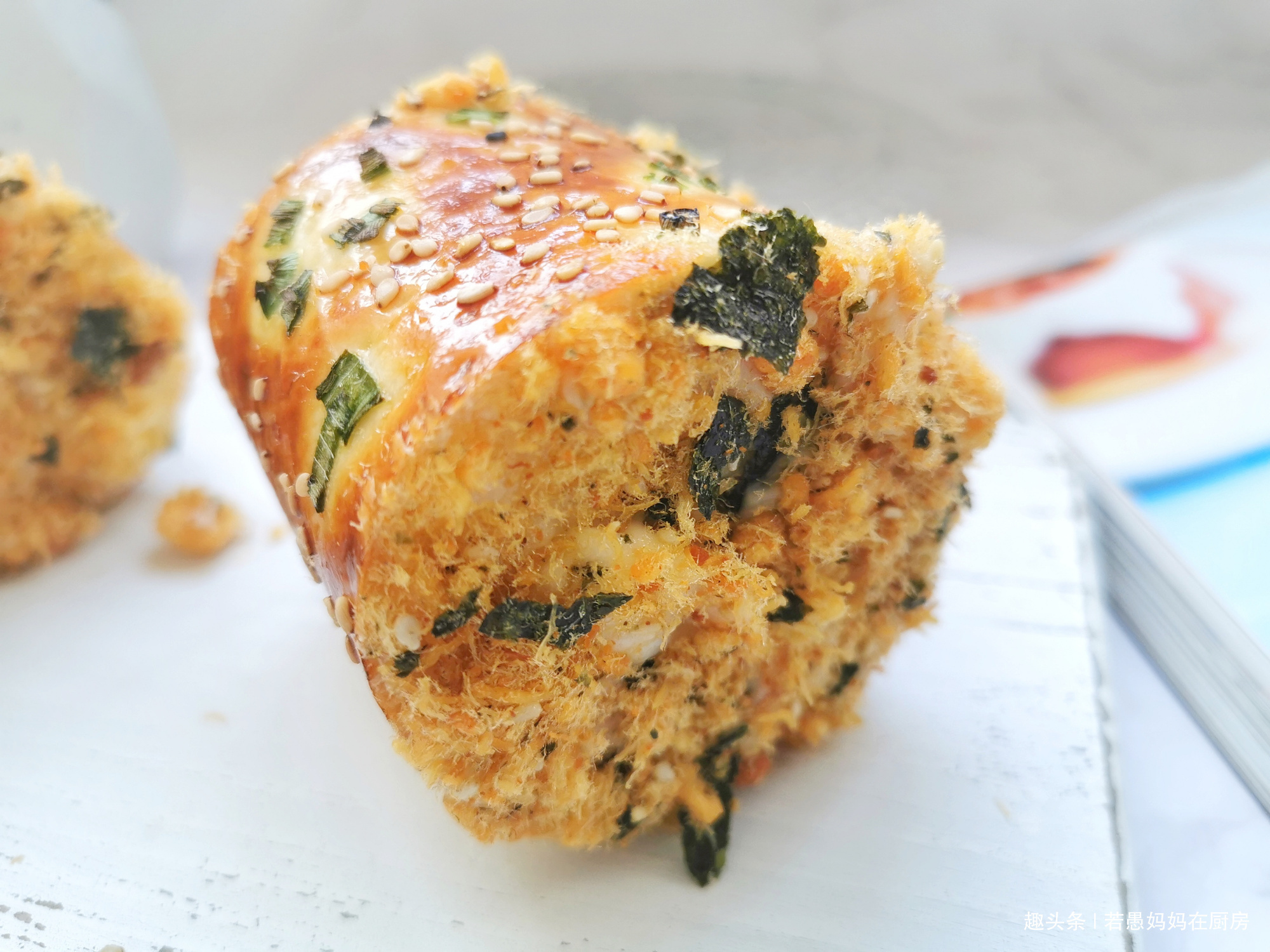  饼铛|自己在家做面包，3个动作15分钟揉出手套膜，烤箱电饼铛都能做