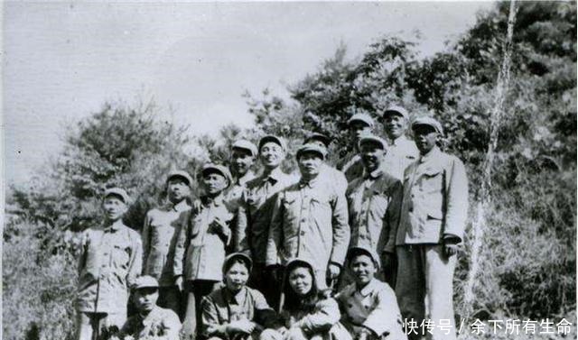 晋升|他解放后才是军长，这场战役让他晋升兵团副司令，评级授衔不低