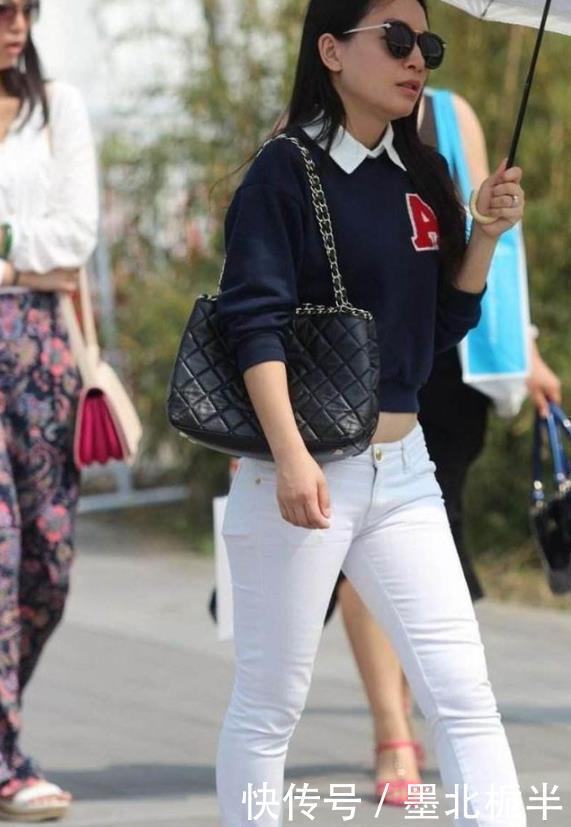  美女|街拍高颜值的美女，性感靓丽，散发出迷人的轻熟风情