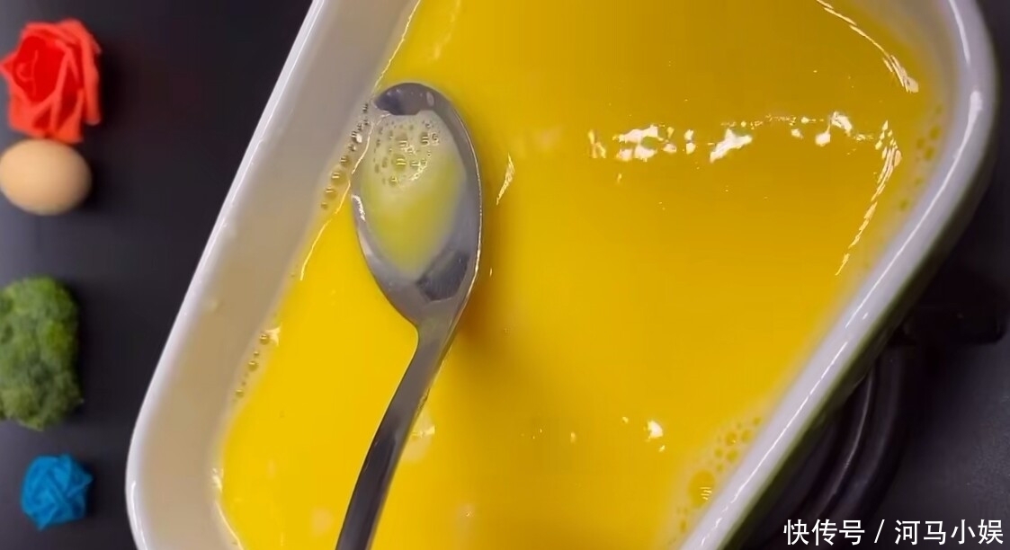  简单|蒸鸡蛋糕看似简单，但是一不小就蒸老了，注意2点保证鲜嫩又营养