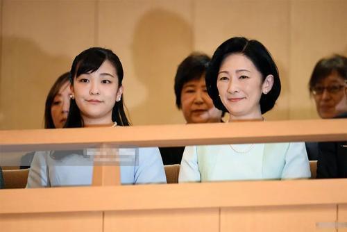 纪子|真子公主渴望拿钱离开王室，但纪子妃却拦着，要她帮弟弟登上王位