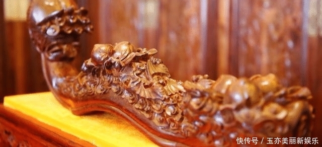 黄花梨|不就是个木头椅子吗 这张黄花梨的椅子凭什么能卖七千万