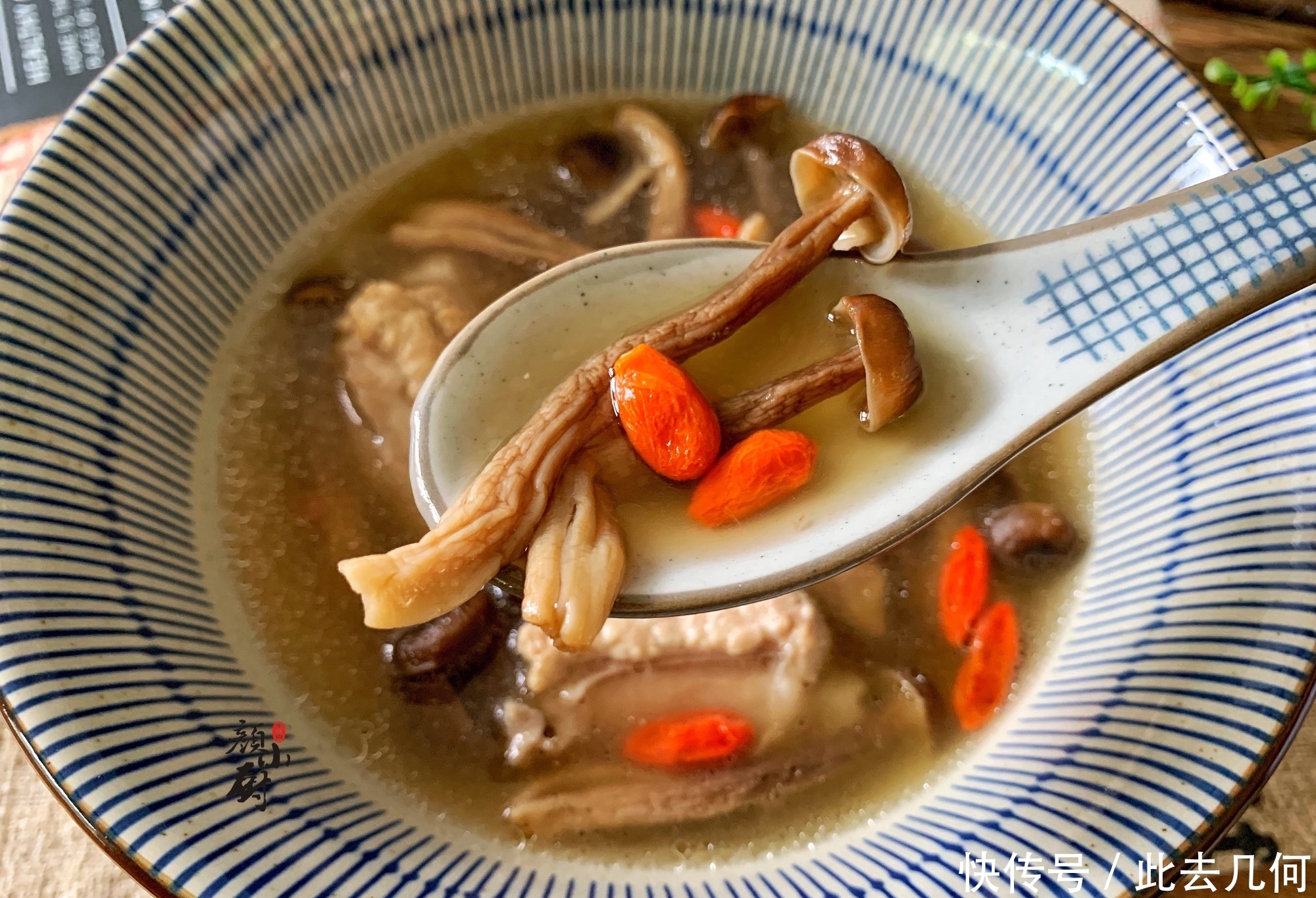  味道|立秋后，遇到此食材别手软，煲汤喝味道清甜，比豆浆牛奶还营养