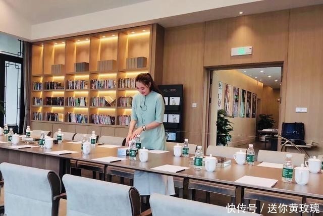  休闲娱乐|老年人休闲游乐，请走进一亩芳华康养小镇