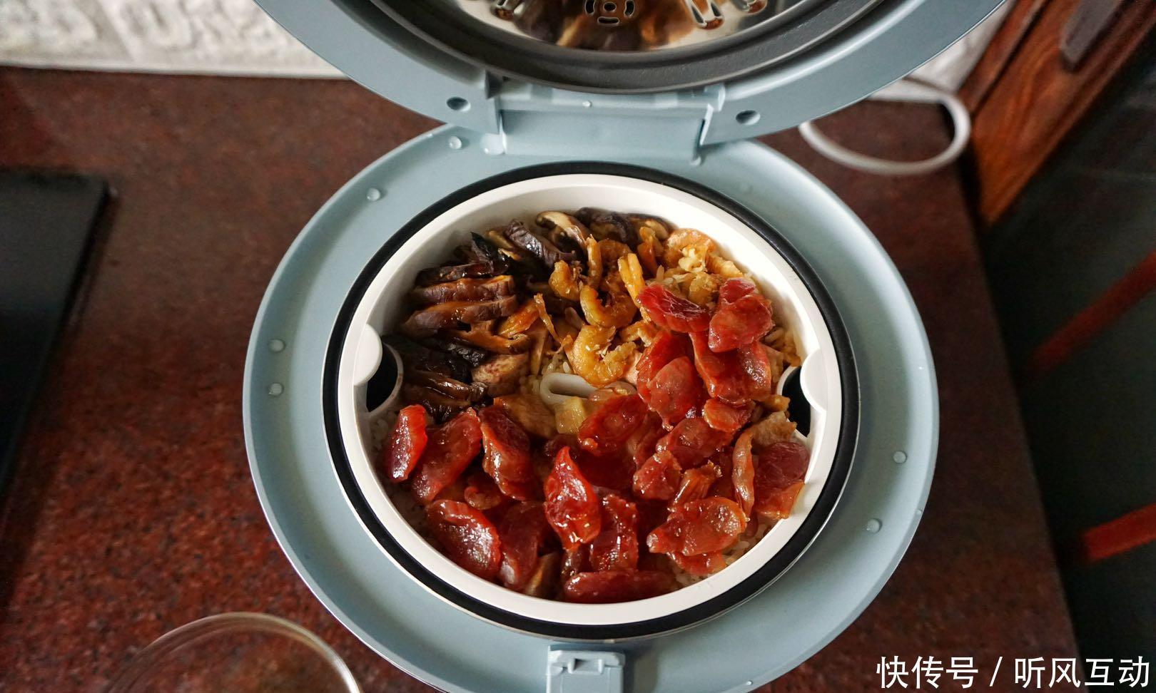 香甜可口|改良版腊味煲仔饭,味道香甜可口,秋季吃不上火,女儿天天喊要吃