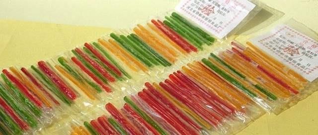 糖果|容易“暴露年龄”的几种糖果,全部都吃过的,孩子都要上学了吧