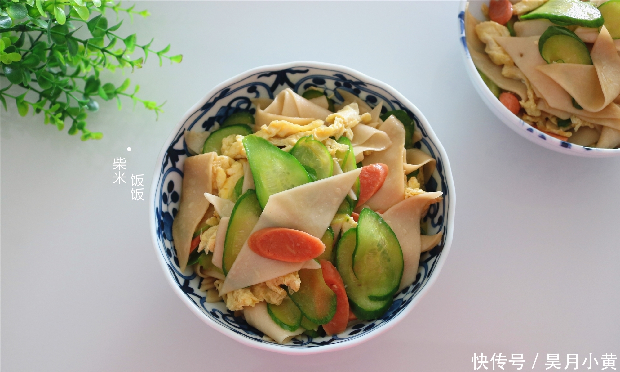 懒人|娘俩的懒人午餐,饭菜一锅出,每人一碗,网友:真省事