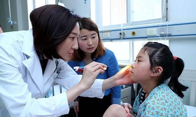 苦劝|“性早熟”的娃越来越多，医生苦劝这些食物上了黑名单，别坑娃