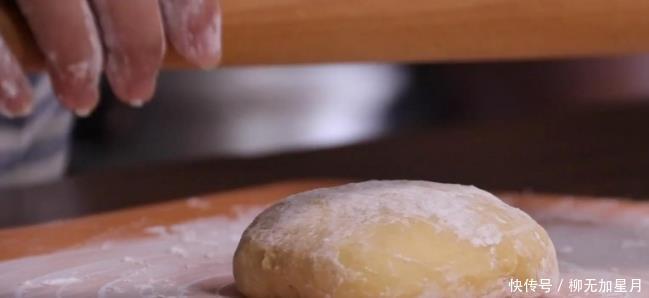 在家|自己在家做一份沙琪玛，好吃！