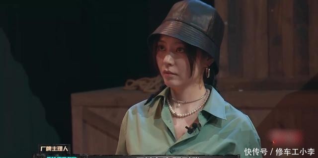 中国新说唱|新说唱暴扣哥带翅膀表演,选手下跪求链子,遭王齐铭、爆音Diss