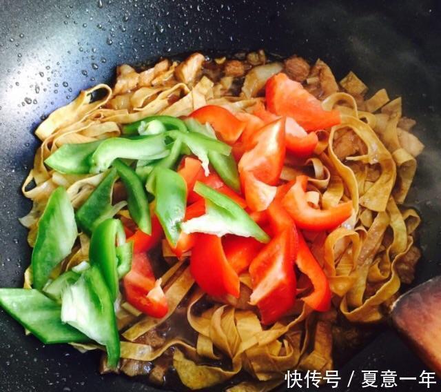 吃熟|这种豆制品,生吃熟吃均可,价格实惠,营养健康是家常必备美食