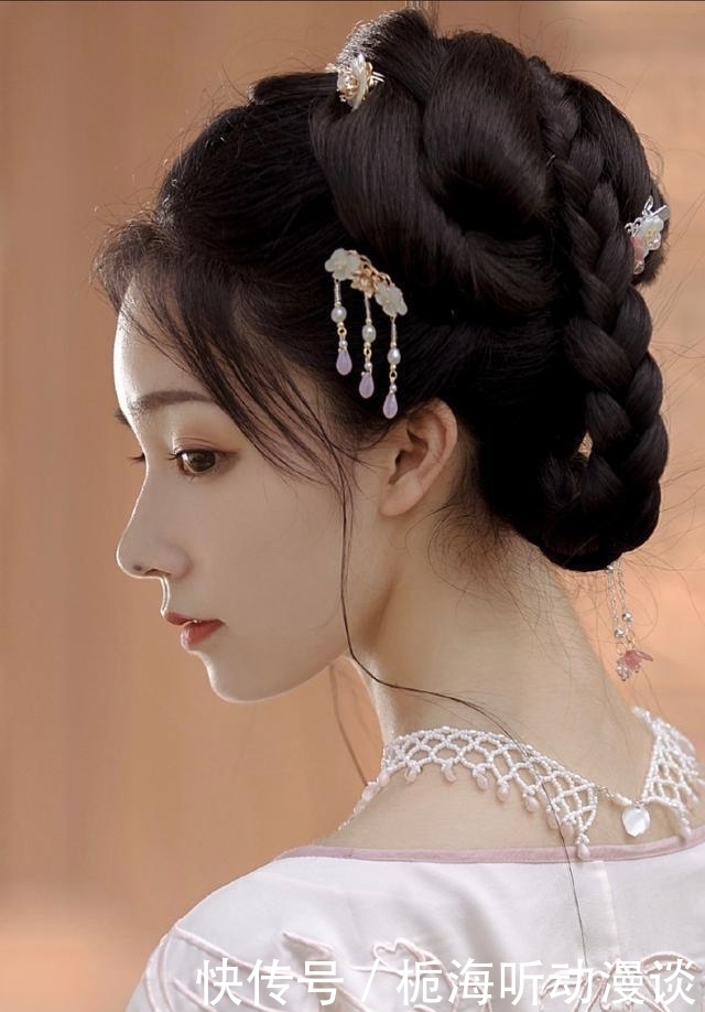 短短|韦应物很经典的诗歌,写给山中“神秘人”,短短4句流传1000多年