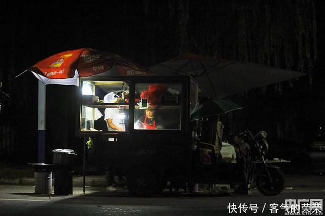  王家坝|「直击抗洪一线」夜幕下的王家坝