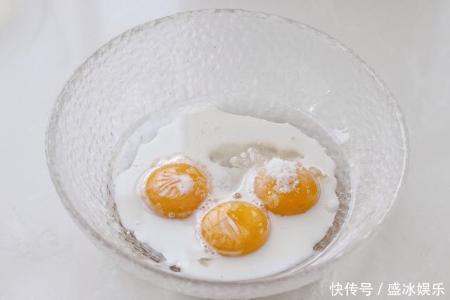 蛋糕|无需烤箱也能做出美味蛋糕,营养丰富、细腻暄软,不比烤出来的差