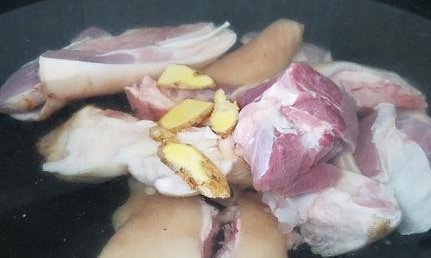 秘制|我家秘制的卤猪蹄,软烂可口,肥而不腻,3斤猪脚不够吃,收藏了