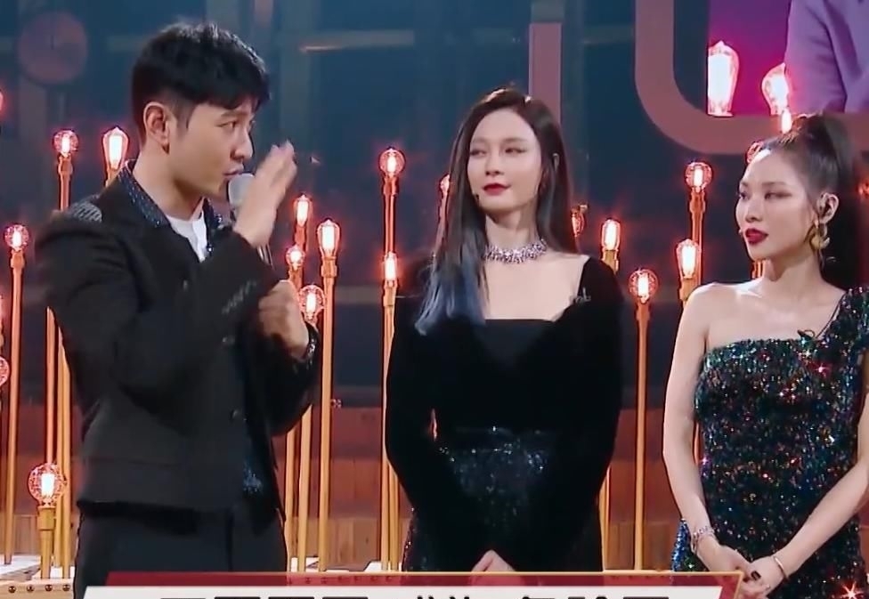  厉害|《乘风破浪的姐姐》沈梦辰淘汰王霏霏自责，吴昕冲出现场，万茜厉害了