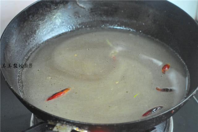 特别简单|鸭子如此烧,不腥不柴特别香,操作简单,我家每年吃掉几十只