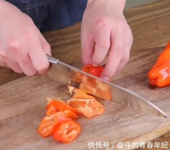 茄子|东北妈妈地三鲜这样做,味道鲜美,软糯绵软,外焦里嫩,绝了